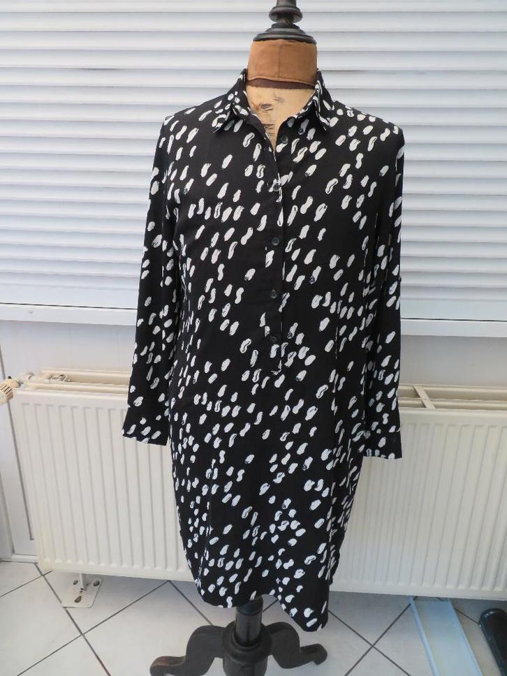 Dames jurk, Kleding | Dames, Jurken, Zo goed als nieuw, Maat 38/40 (M), Zwart, Onder de knie, Ophalen of Verzenden