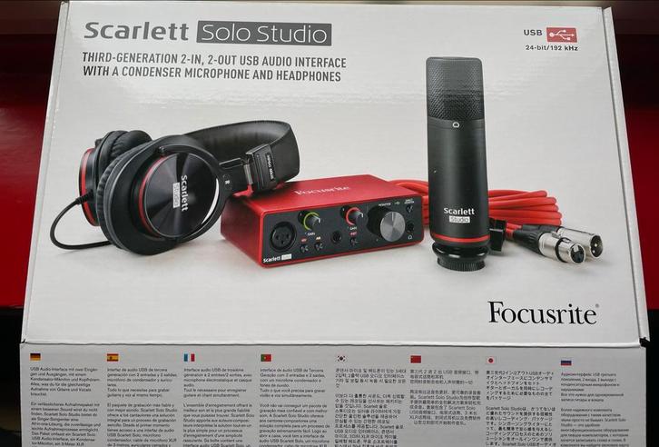 Focusrite Scarlett Solo Studio - Complete Set, Muziek en Instrumenten, Soundmodules, Zo goed als nieuw, Overige merken, Ophalen of Verzenden