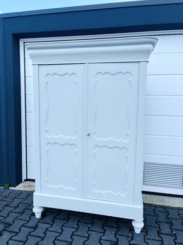 Vintage biedermeier meidenkast kleding linnen kind baby leg beschikbaar voor biedingen