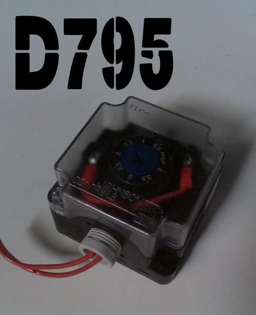 Johnson controls P233A-4-AA  pressostaat 0,5 tot 4 mbar, Hobby en Vrije tijd, Elektronica-componenten, Gebruikt, Ophalen of Verzenden