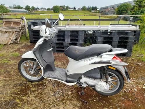 Piaggio Liberty, Fietsen en Brommers, Scooters | Piaggio, Gebruikt, Overige modellen, Maximaal 45 km/u, Benzine, Ophalen