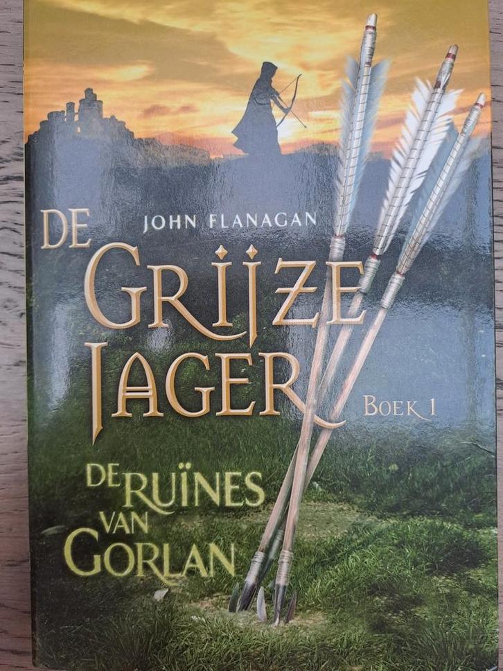 John Flanagan - De ruïnes van Gorlan, Boeken, Kinderboeken | Jeugd | 10 tot 12 jaar, Zo goed als nieuw, Ophalen of Verzenden