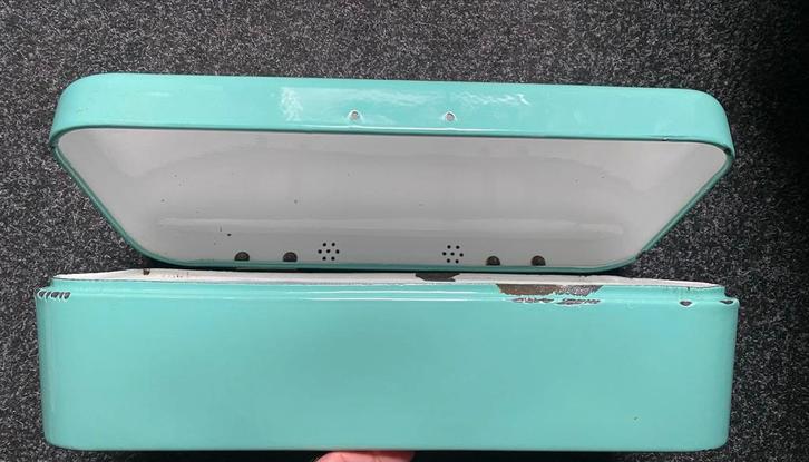 Oude Turquoise Emaille Broodtrommel Vintage Keuken Decoratie, Antiek en Kunst, Antiek | Emaille, Ophalen