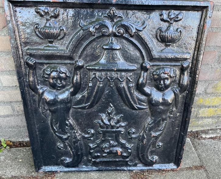 antieke gesigneerde gietijzeren Haardplaat met Zeemeerminnen, Huis en Inrichting, Kachels, Zo goed als nieuw, Overige soorten