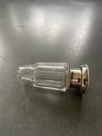Kristallen zout of peper strooier met zilveren voet, Antiek en Kunst, Ophalen of Verzenden, Zilver