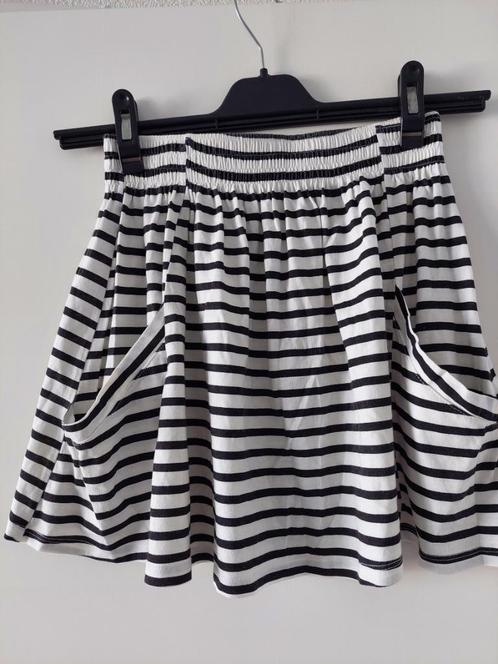 Een leuk kort gestreept klokrokje, Kleding | Dames, Rokken, Zo goed als nieuw, Maat 36 (S), Zwart, Boven de knie, Ophalen of Verzenden