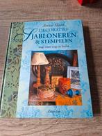 ANNIE SLOAN.sjabloneren en stempelen., Ophalen of Verzenden, Zo goed als nieuw