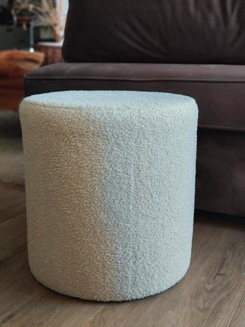 Hocker Wenen - crème - 40x37 cm beschikbaar voor biedingen