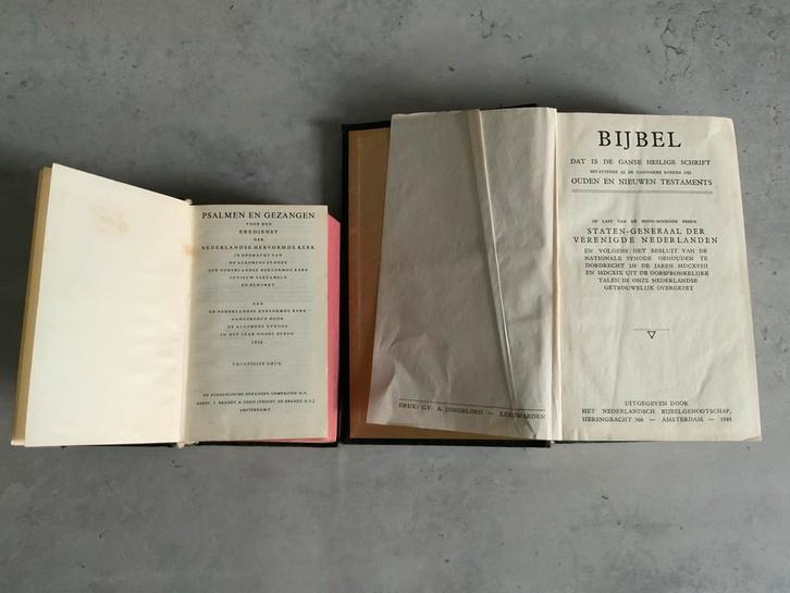 Oude Bijbel (1948) & Psalmenboek (1938), Antiek en Kunst, Antiek | Boeken en Bijbels, Ophalen of Verzenden