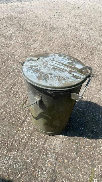 Oude Prullenbak of vuilnisbak maarssen zink. ( Sirkel ) beschikbaar voor biedingen