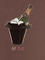 Champagne fles drank in koeler pin Demons en Merveilles, Verzenden, Zo goed als nieuw