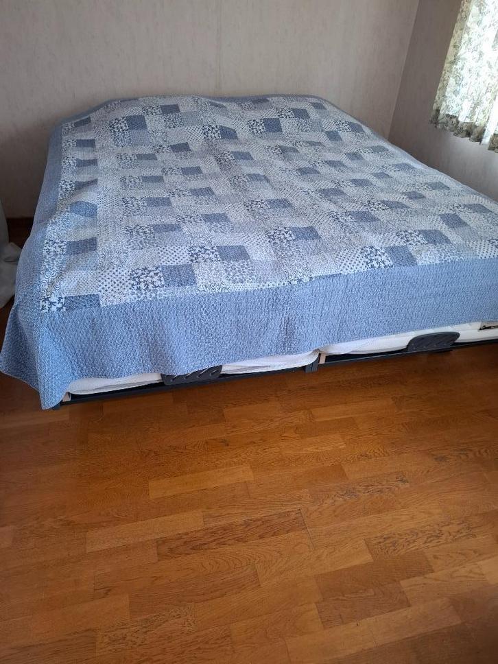 Te koop elektrisch verstelbaar tweepersoonsbed, Huis en Inrichting, Slaapkamer | Bedden, Gebruikt, Tweepersoons, 180 cm, 190 cm of minder