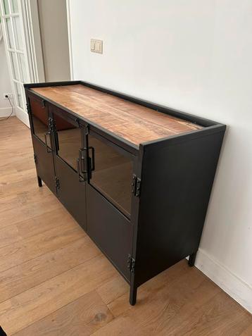 Dressoir industrieel zwart met mango hout - prachtige staat beschikbaar voor biedingen