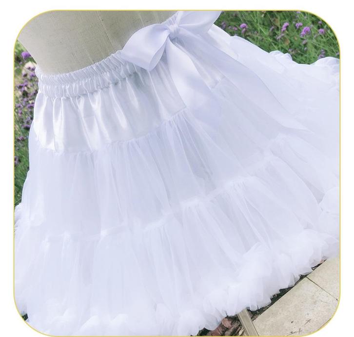 R80 witte pattycoat, mooi wijd met veel tulle..., Kleding | Dames, Carnavalskleding en Feestkleding, Nieuw, Carnaval, Maat 42/44 (L)