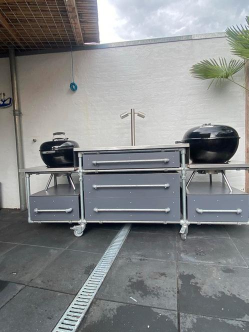 Buitenkeuken met Weber BBQ's, Tuin en Terras, Barbecue-accessoires, Gebruikt, Ophalen