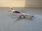 Malaysian Airlines Boeing 737 NG Models 1:400 Vliegtuig, Verzamelen, Ophalen of Verzenden, Zo goed als nieuw, Schaalmodel