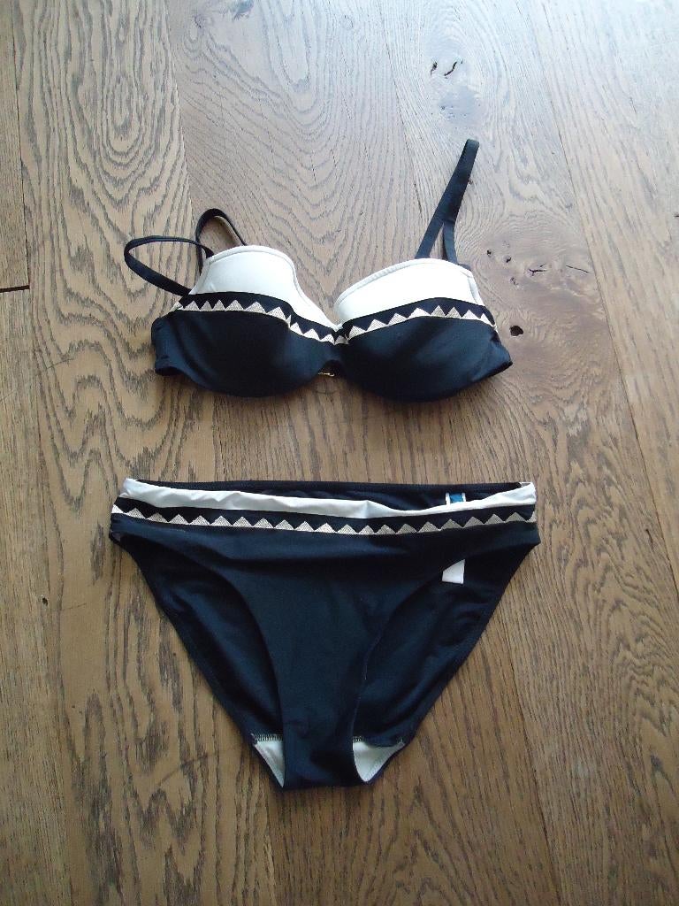 Zwart met witte Marie Jo bikini, Zwart, Marie Jo, Ophalen of Verzenden, Bikini
