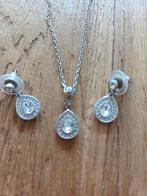 Swarovski Set: Ketting & Oorbellen, Overige materialen, Met strass, Ophalen of Verzenden, Zo goed als nieuw