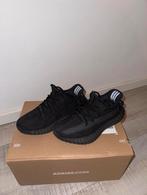 Nieuwe originele zwarte yeezy, Kleding | Heren, Schoenen, Ophalen of Verzenden, Zo goed als nieuw, Zwart