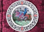 Mooi oud Royal Doulton bord uit Engeland met ridders 27 cm.