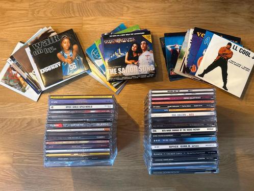 Verzameling singles, maxi-singles en (verzamel)albums, Cd's en Dvd's, Cd Singles, Zo goed als nieuw, Pop, 6 singles of meer, Maxi-single