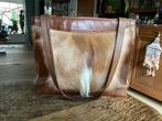 Leren tas met dierenvacht ( reebok) 30 x 24,5 voor, € 22,50, Ophalen of Verzenden, Gebruikt, Bruin
