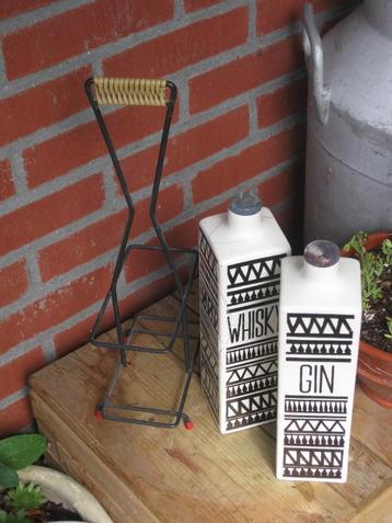 Tomado Fles Rekje Vintage / Gin - Whisky Aardewerk Karaffen  beschikbaar voor biedingen