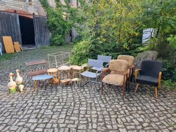 Vintage Meubels: stoelen, fauteuils, krukjes & bijzettafels beschikbaar voor biedingen