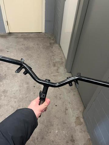 Zip stuur beschikbaar voor biedingen