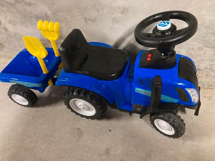 Loopauto New Holland, Kinderen en Baby's, Speelgoed | Buiten | Skelters, Zo goed als nieuw, Overige merken, Ophalen of Verzenden