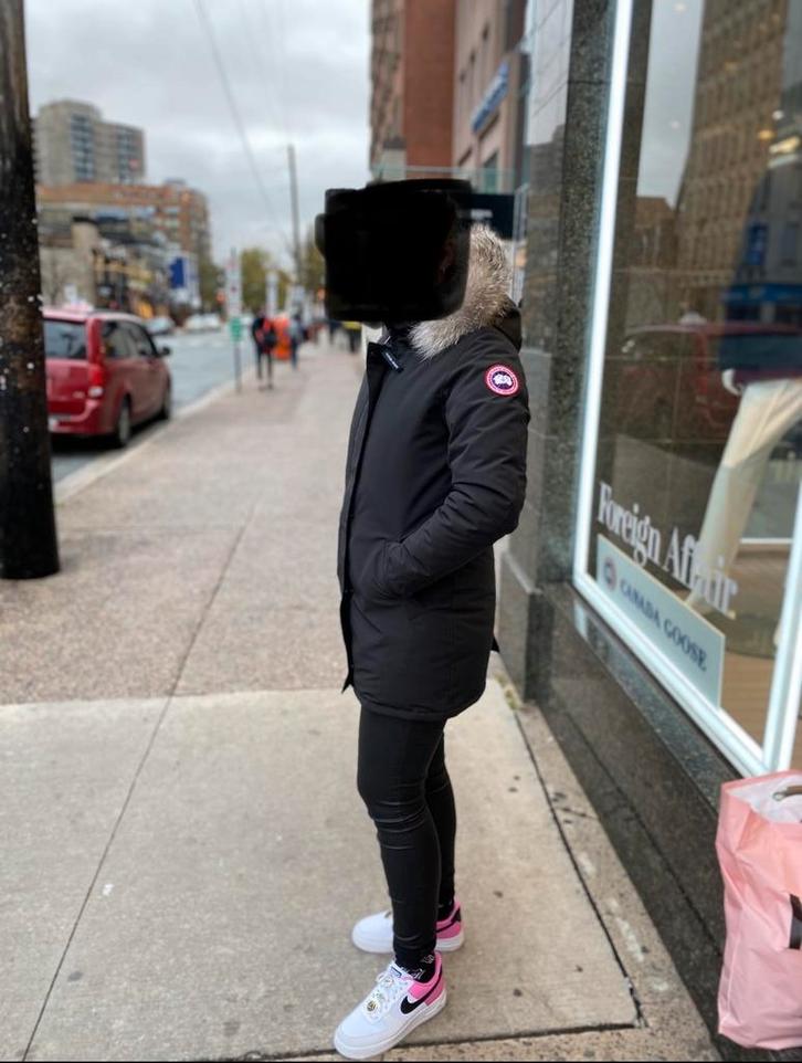 Canada goose Victoria, Kleding | Dames, Jassen | Winter, Zo goed als nieuw, Maat 38/40 (M), Zwart, Ophalen of Verzenden