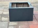 Grote Polyester Plantenbak - Stijlvol & Duurzaam 1x1x1/2 m., Tuin en Terras, Bloembakken en Plantenbakken, Ophalen, Kunststof