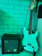 Fender Mustang (wit) + Roland Cube versterker, Muziek en Instrumenten, Snaarinstrumenten | Gitaren | Elektrisch, Solid body, Gebruikt