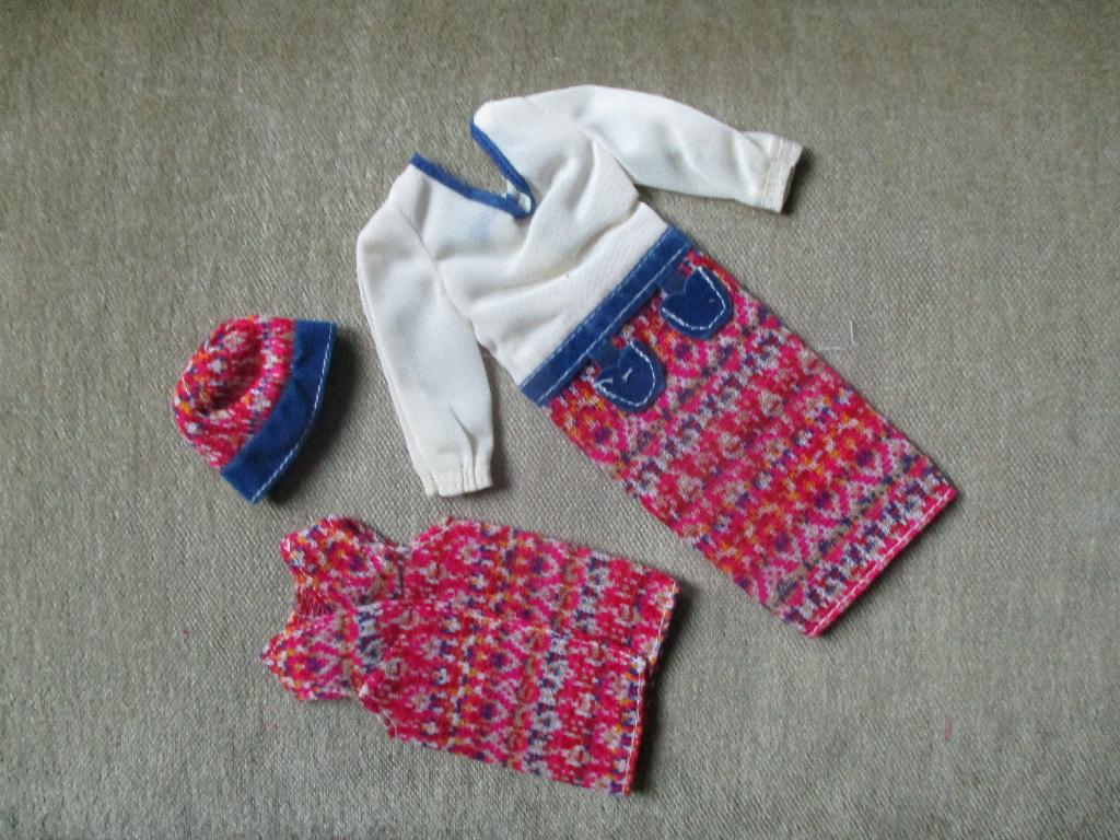 Vintage  barbie  kleding compleet mattel, Verzamelen, Poppen, Verzenden, Nieuw, Kleertjes