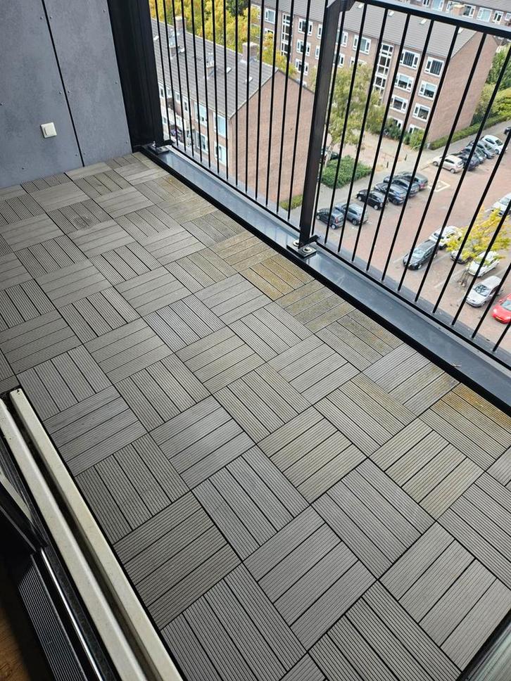 55 Grijze balkontegels 30x30 - WPC Composiet, houteffect, Tuin en Terras, Terrasdelen en Vlonders, Gebruikt, Composiet, Ophalen