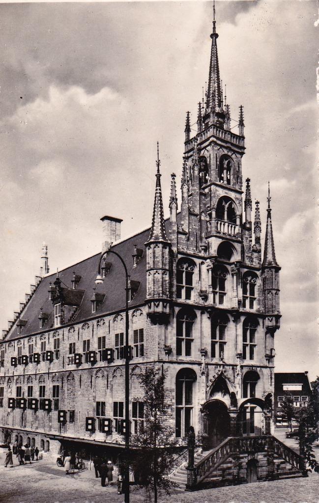 00671 Gouda - Stadhuis, Verzamelen, Ansichtkaarten | Nederland, Ongelopen, Zuid-Holland, 1960 tot 1980, Verzenden