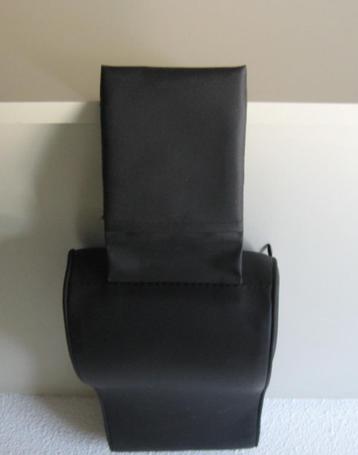 Nieuwe  Universele Armlegger Auto beschikbaar voor biedingen