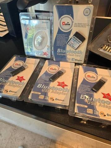 Splinternieuwe usb adapters en flash card  beschikbaar voor biedingen