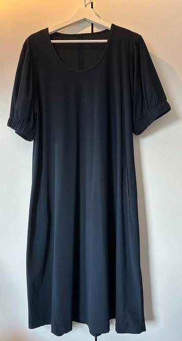 Jurk Plus Basics travelstof, maat 44 beschikbaar voor biedingen