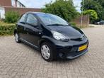 Toyota Aygo 1.0 VVT-i Now, Voorwielaandrijving, Euro 5, Stof, Gebruikt