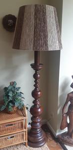 Grote vintage houten vloerlamp. Ophalen, Huis en Inrichting, Lampen | Vloerlampen, Zo goed als nieuw, Ophalen