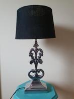 Zilveren messing lampenvoet met zwarte kap hoogte 61 cm., Huis en Inrichting, Lampen | Tafellampen, Ophalen of Verzenden, Metaal