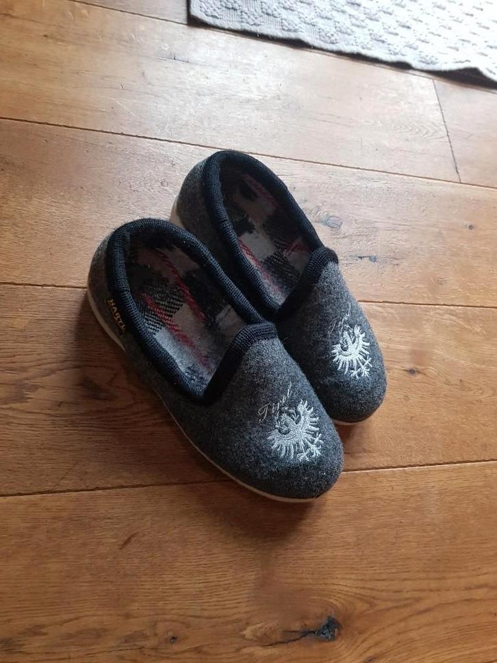 vilt sloffen, pantoffels, Doggln, Hobby en Vrije tijd, Vilt, Zo goed als nieuw, Gebruiksvoorwerp, Wolvilt, Ophalen