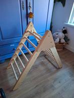 Leuk houten klimrek, Ophalen, Zo goed als nieuw