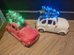 2 leuke stenen auto's met verlichting - kerstdecoratie, Ophalen, Zo goed als nieuw