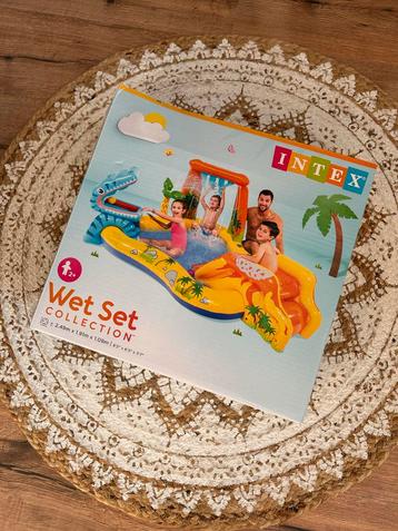 Zwembad van Intex met accessoires beschikbaar voor biedingen