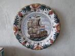 bord MAKKUM met schip, Antiek en Kunst, Antiek | Wandborden en Tegels, Ophalen of Verzenden