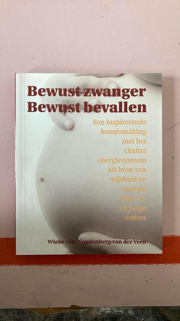Bewust zwanger bewust bevallen, Boeken, Zwangerschap en Opvoeding, Zo goed als nieuw, Ophalen of Verzenden