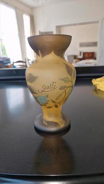 Gallé vaas beschikbaar voor biedingen