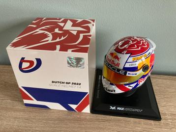 ✅ Max Verstappen 1:4 helm Dutch GP 2022 Red Bull Racing RB18 beschikbaar voor biedingen